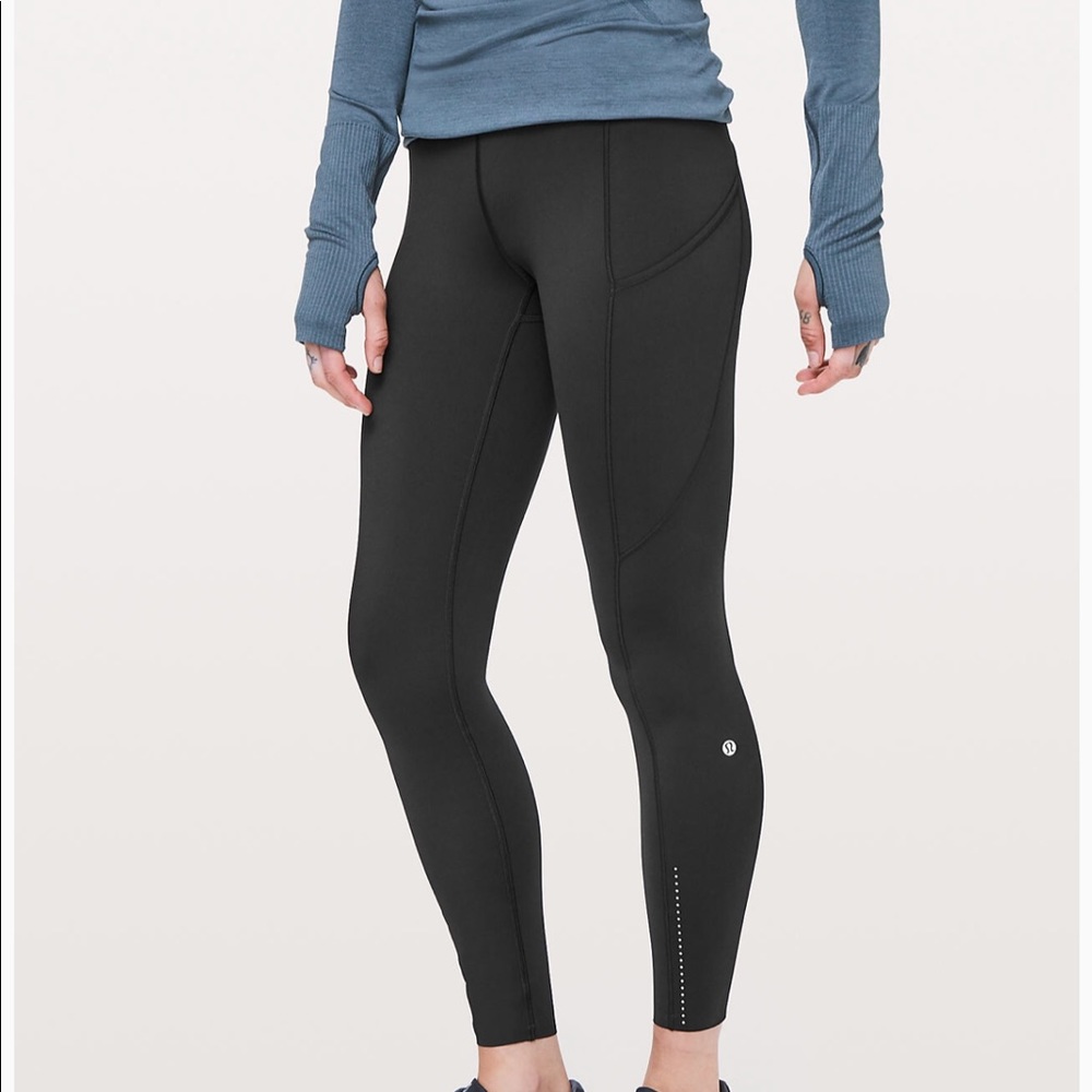 Lululemon size 6 black Fast and Free 7/8